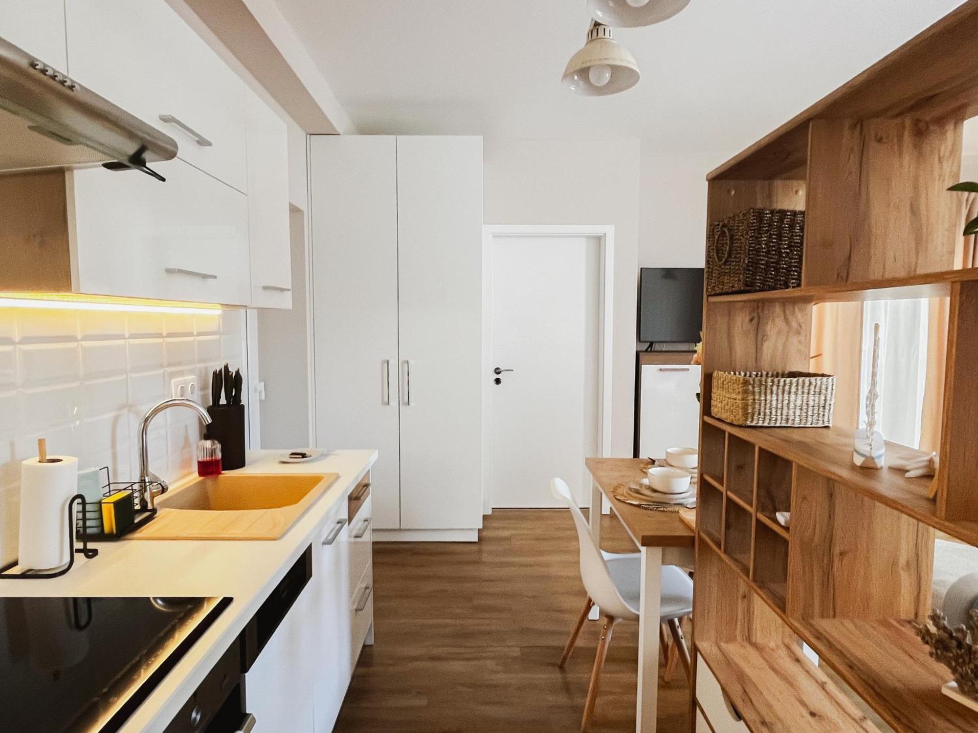 Napsugar Apartman เคสเท ภายนอก รูปภาพ